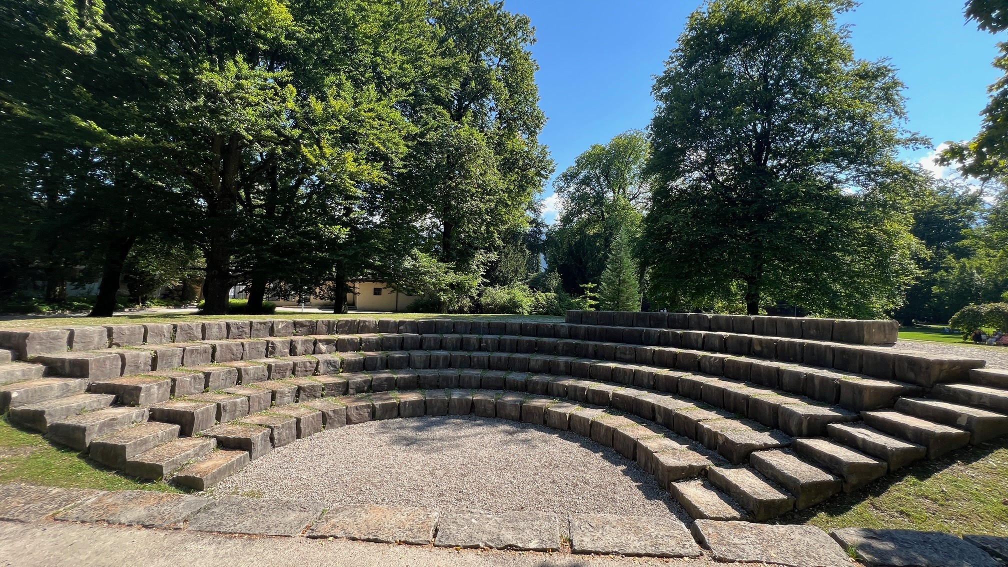 Amphitheater im Michael Ende Kurpark Garmisch 2024